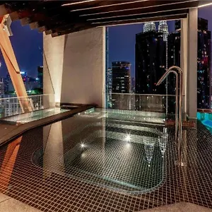 Scarletz Kuala Lumpur, Five Senses Куала-Лумпур
