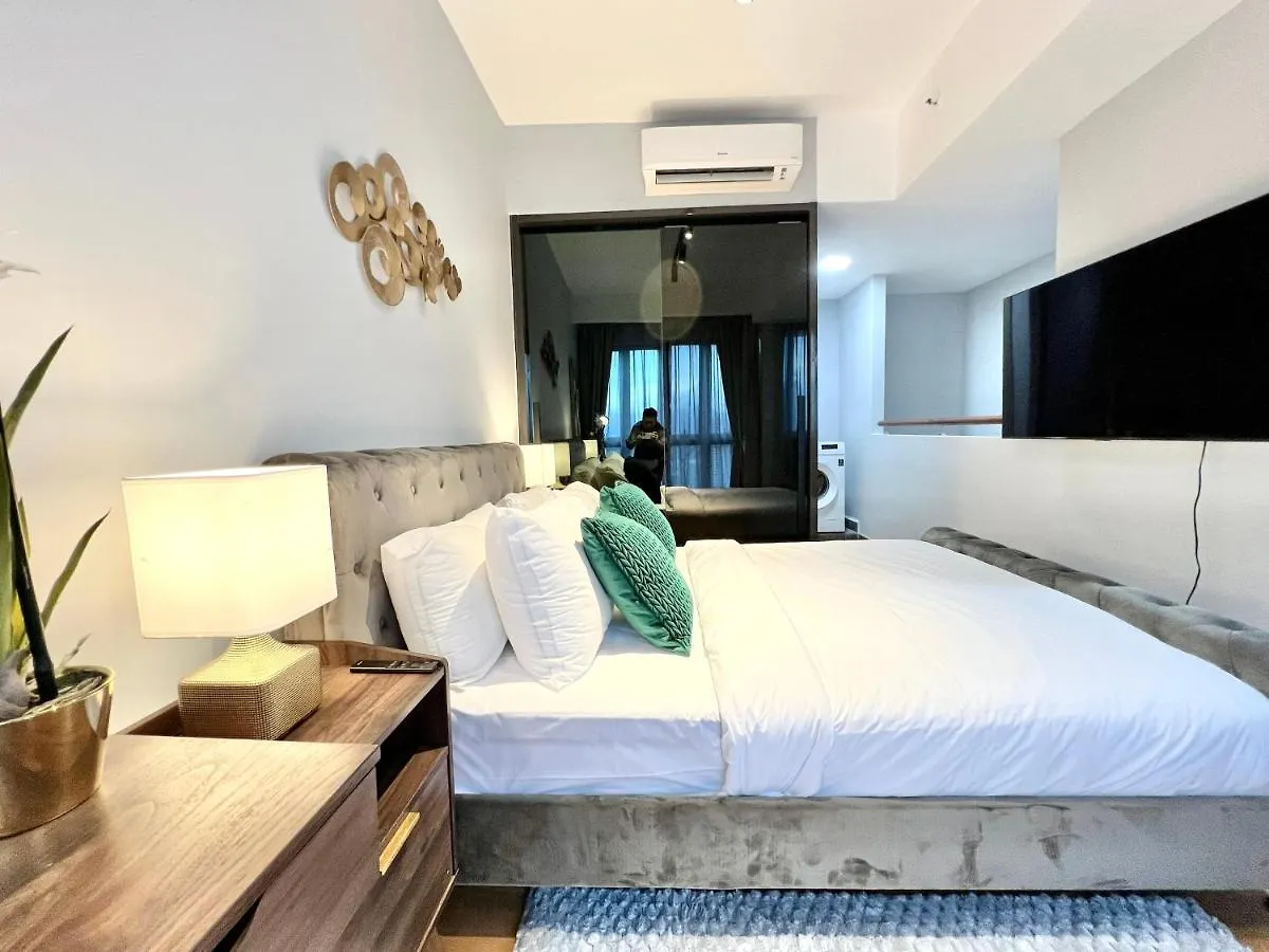 The Luxe By Infinitum Suites Куала-Лумпур