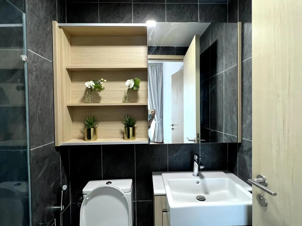 The Luxe By Infinitum Suites Куала-Лумпур