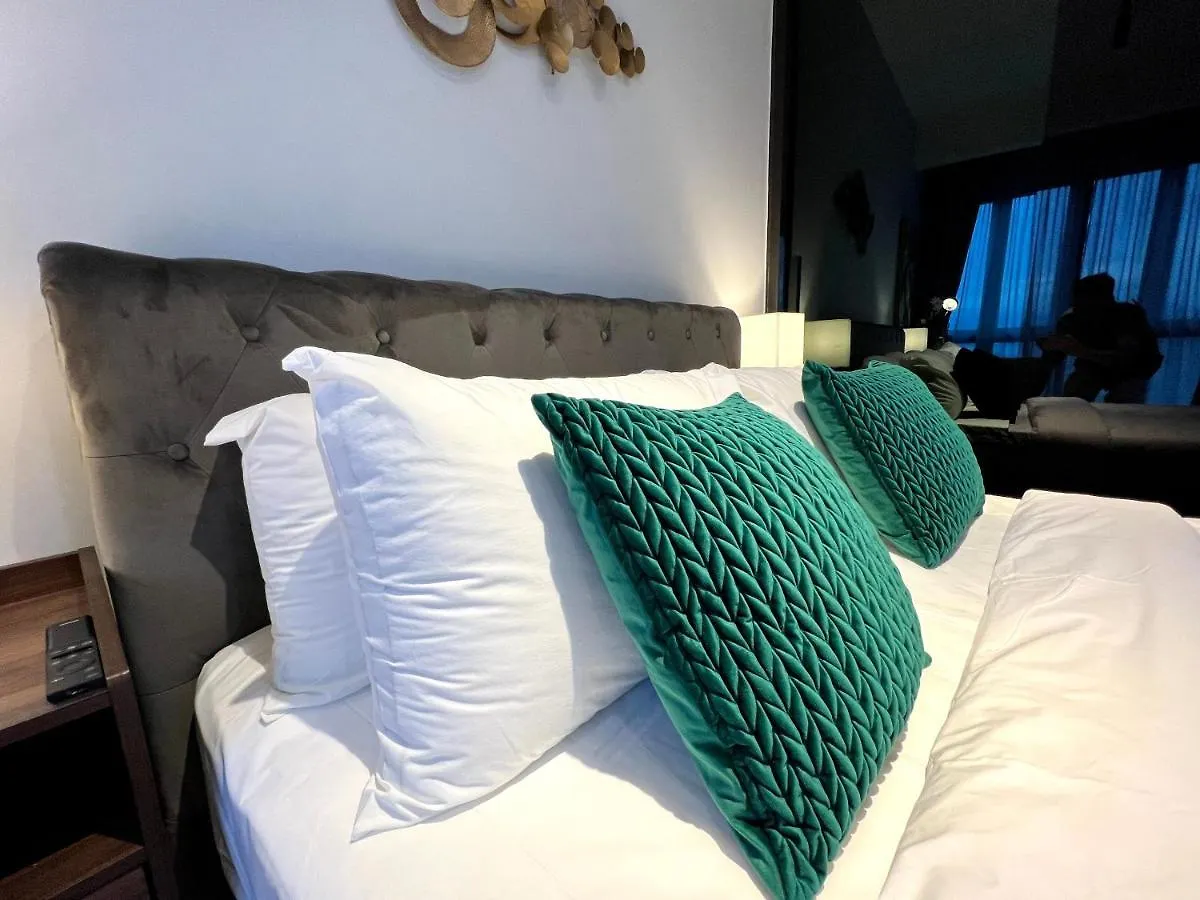 The Luxe By Infinitum Suites Куала-Лумпур Апарт-отель