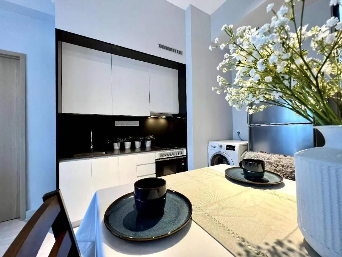 The Luxe By Infinitum Suites Куала-Лумпур 0*,