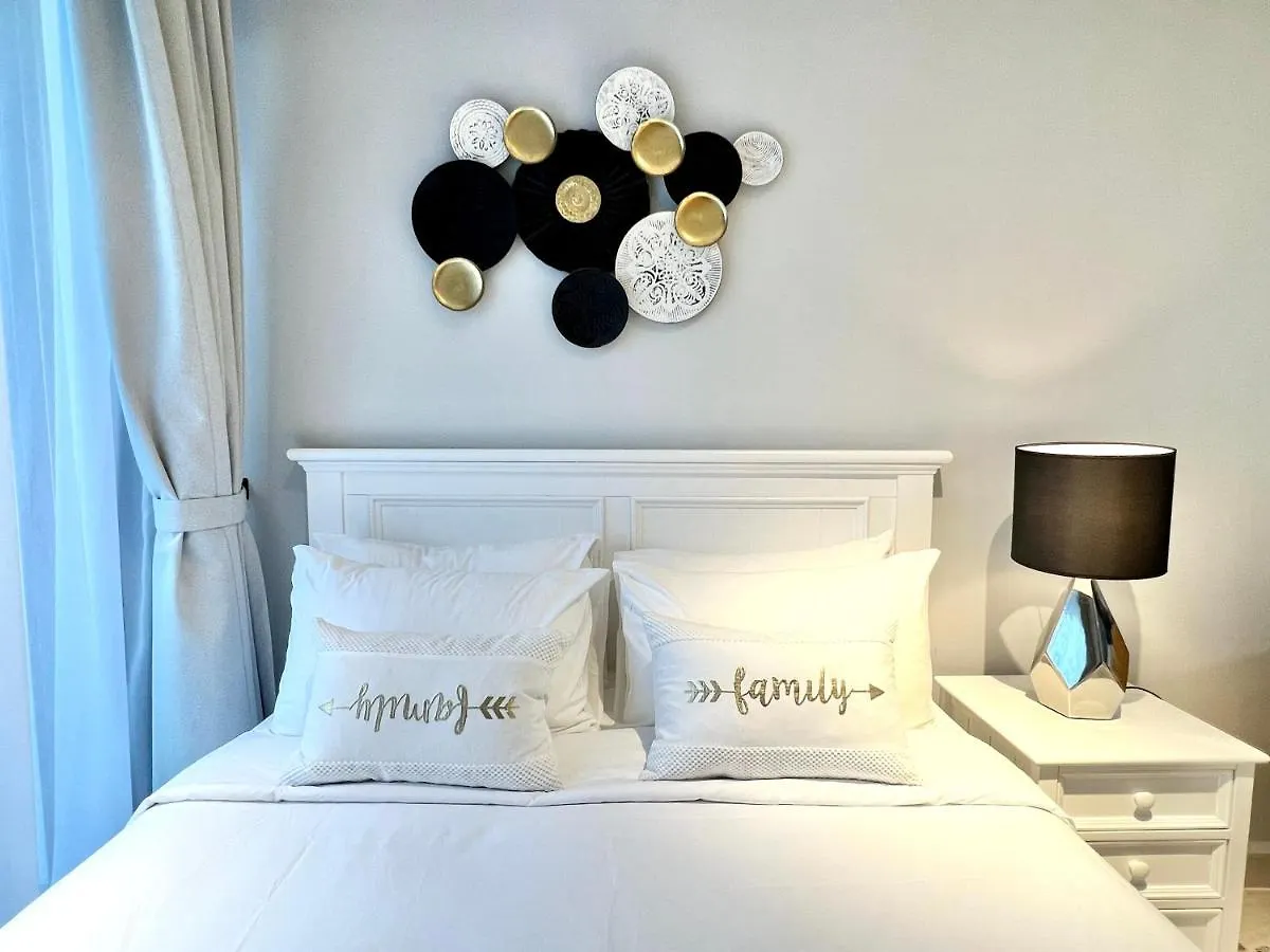 Апарт-отель The Luxe By Infinitum Suites Куала-Лумпур